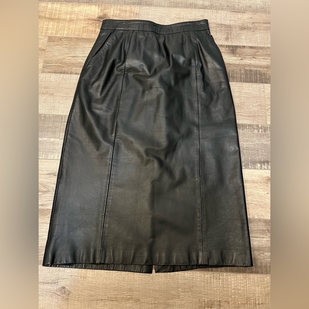 Bergman’s leather Black Pencil Skirt with split in back size 6